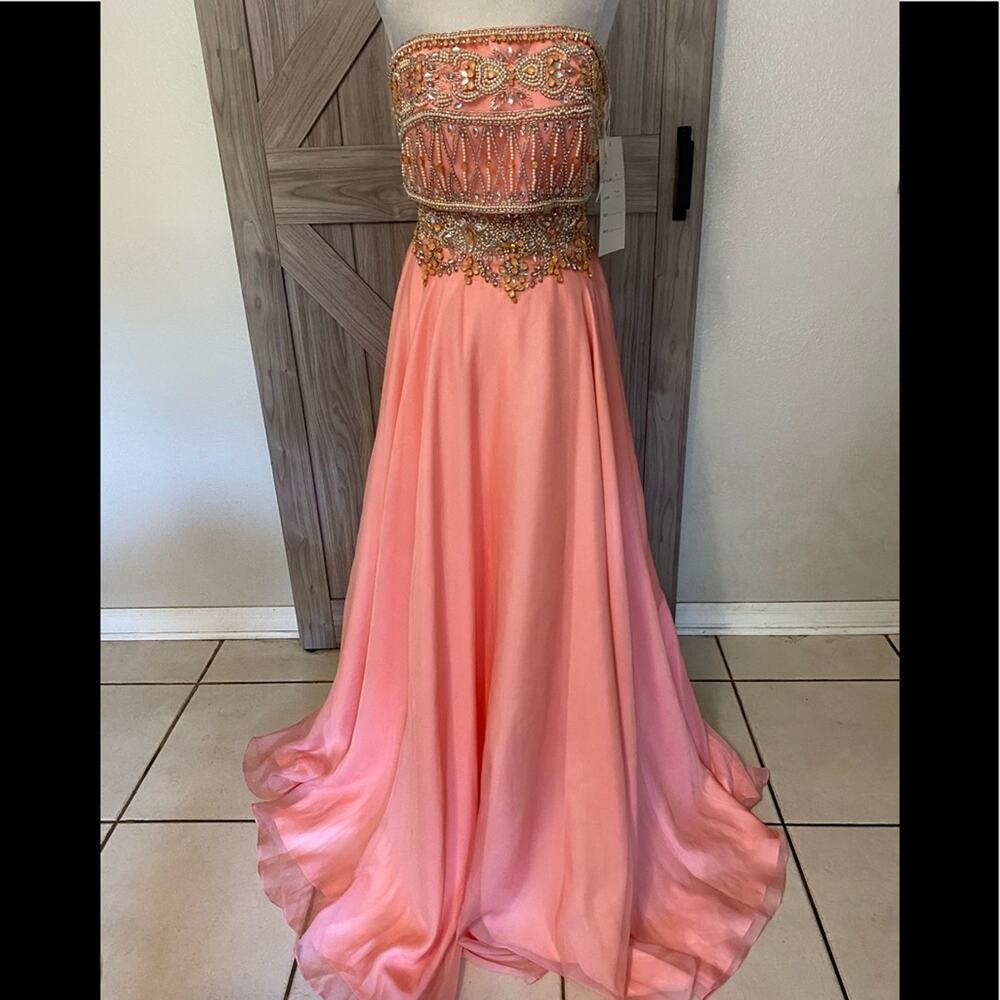 NWT Rachel Allen princess style 2084 color neon coral 8